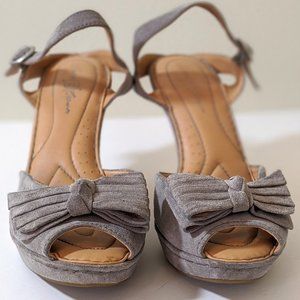 Born Crown Grey Suede Bow Heels